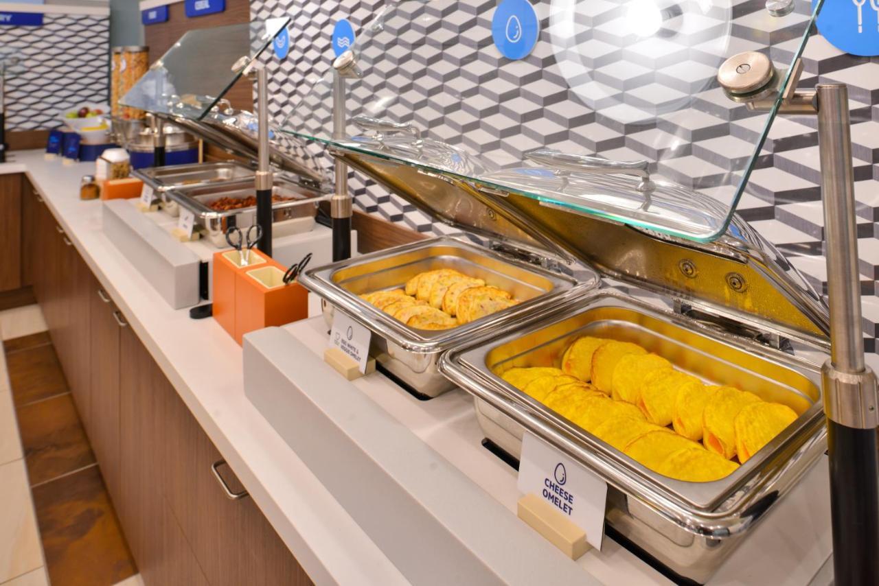 Holiday Inn Express & Suites Onalaska - La Crosse Area By Ihg Esterno foto