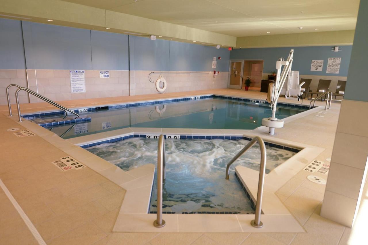 Holiday Inn Express & Suites Onalaska - La Crosse Area By Ihg Esterno foto