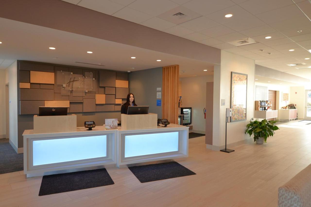 Holiday Inn Express & Suites Onalaska - La Crosse Area By Ihg Esterno foto