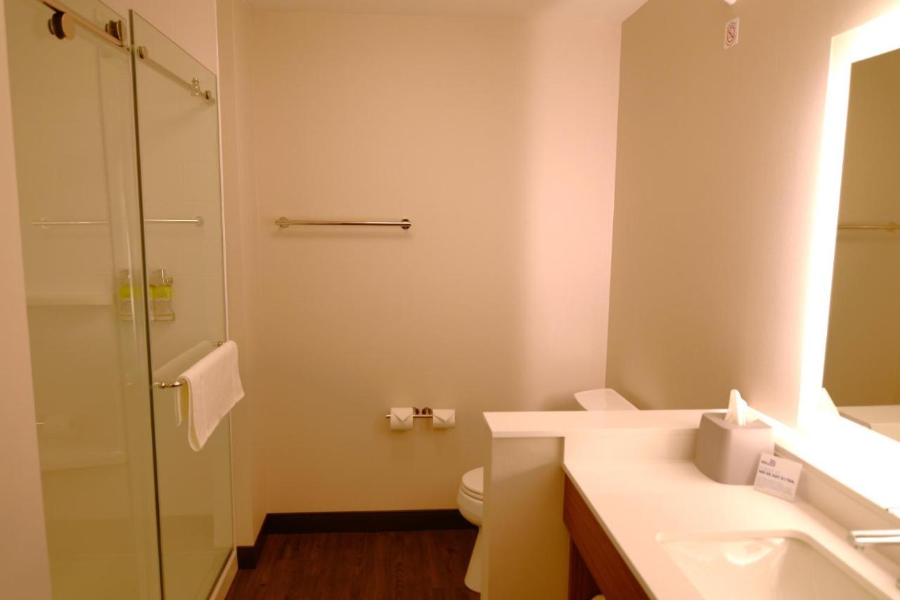 Holiday Inn Express & Suites Onalaska - La Crosse Area By Ihg Esterno foto